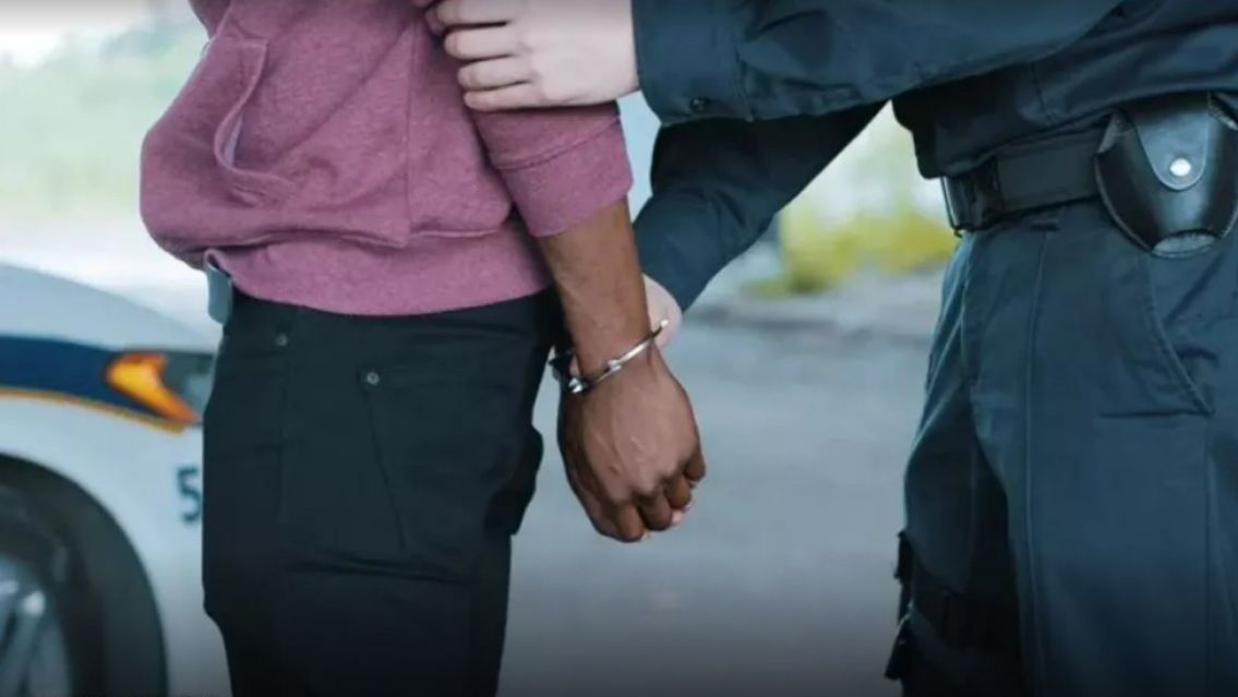 Salvó a su hija de algo terrible: se hizo pasar por ella en redes y agarraron al acosador