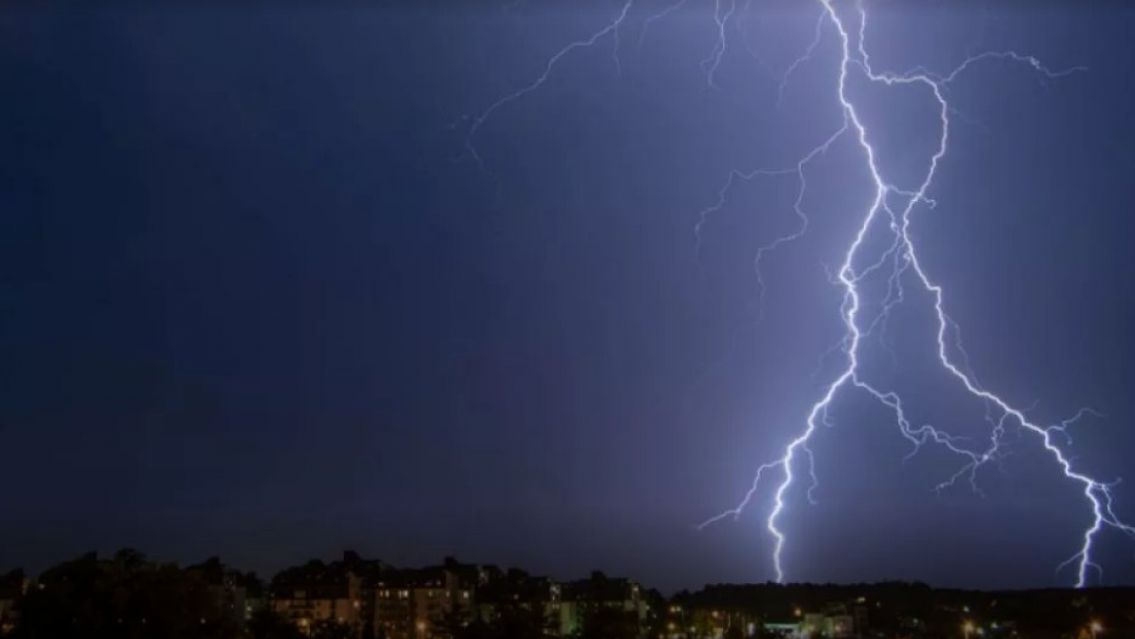 Alerta por tormentas, viento y granizo: a qu� hora ser� el 'torment�n' en Jujuy