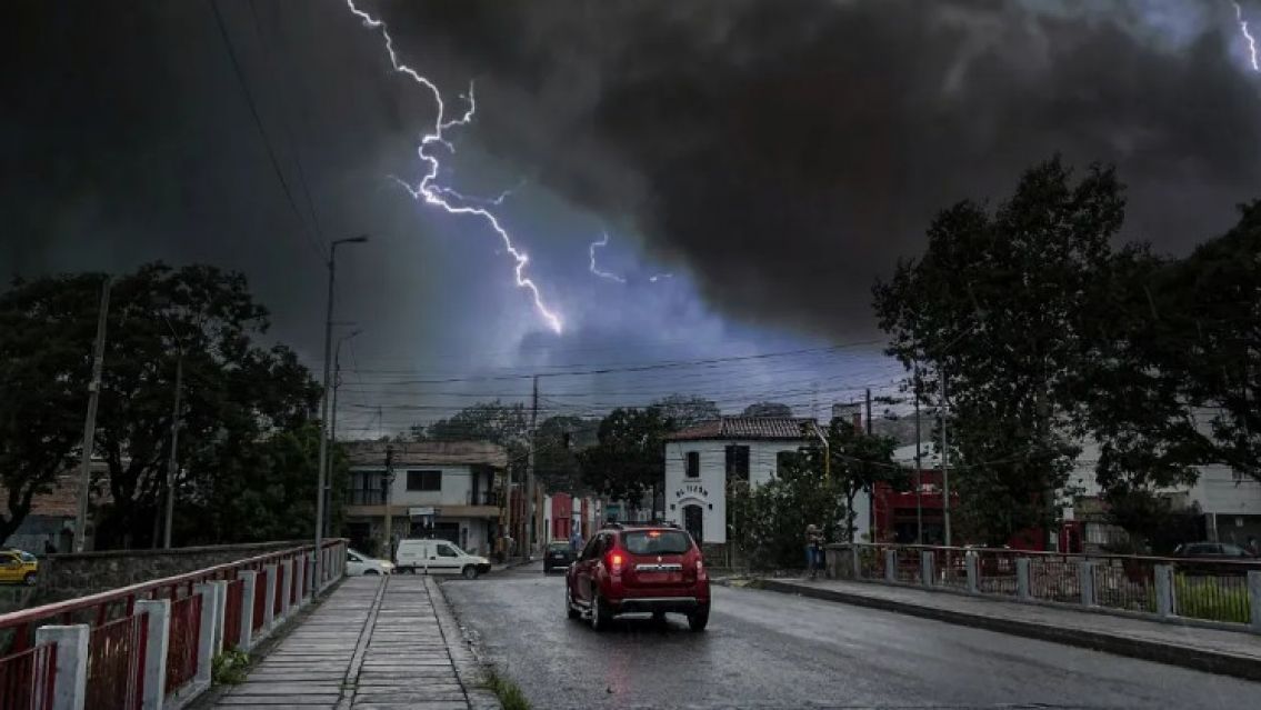 Alerta por tormentas, viento y granizo: a qué hora será el 'tormentón' en Jujuy: ¿A qué hora?