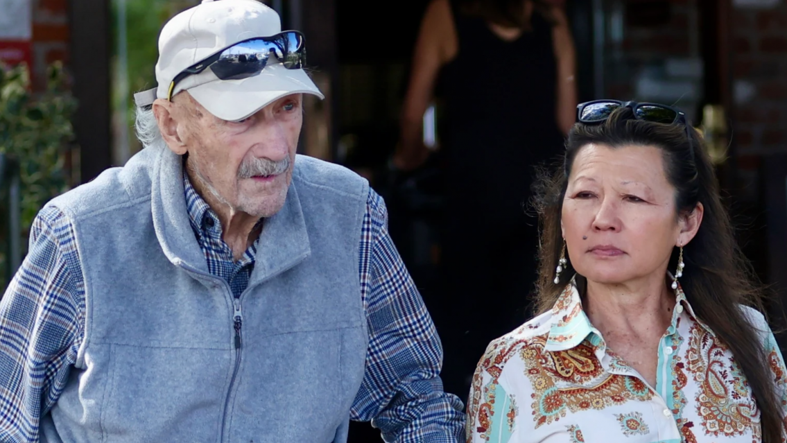 La muerte de Gene Hackman: la puerta abierta, un cuerpo "momificado" y las evidencias que cambiaron la investigación