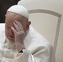 El papa Francisco se mantiene estable y dejó su habitación por 20 minutos