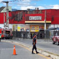 Incendio de Comodín: Asistencia a familias de vecinos del supermercado