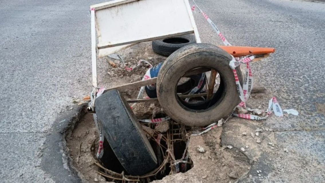 Palpal�: Juje�os tapan los baches como pueden, el intendente brilla por su ausencia