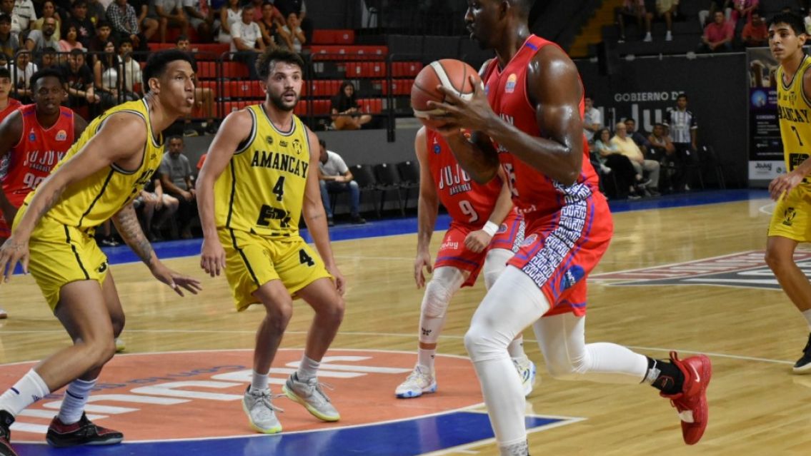 Jujuy B�squet volvi� a la victoria al vencer 77-60 a Amancay