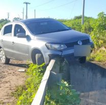 PALPALÁ: Vehículo quedó al borde de caer al arroyo