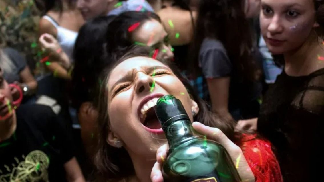 Juje�ita termin� en coma alch�lico desp�es de festejar el UPD