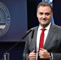 El d&iacute;a que Manuel Adorni dijo que ir al FMI era una &laquo;evidencia del rotundo fracaso del Gobierno&raquo;