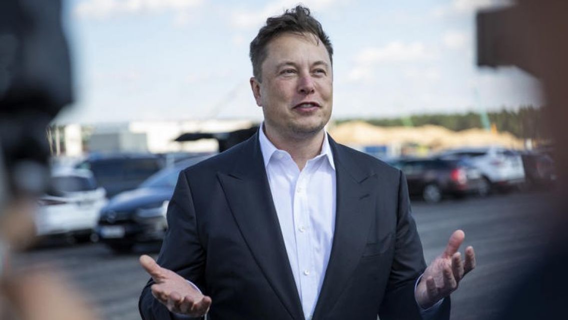 Caída global de X: Elon Musk culpa a un "ciberataque masivo" y apunta a un "enemigo poderoso"