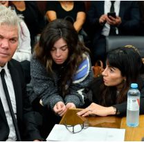 "Así murió Maradona": la foto que mostró un fiscal en medio del juicio