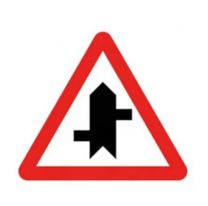 Qu&eacute; significa la nueva se&ntilde;al de tr&aacute;nsito que tiene una flecha negra cortada por dos rectas