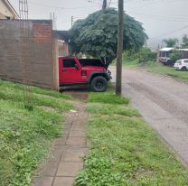 Los dueños de la vereda: una situación que se repite en Los Perales