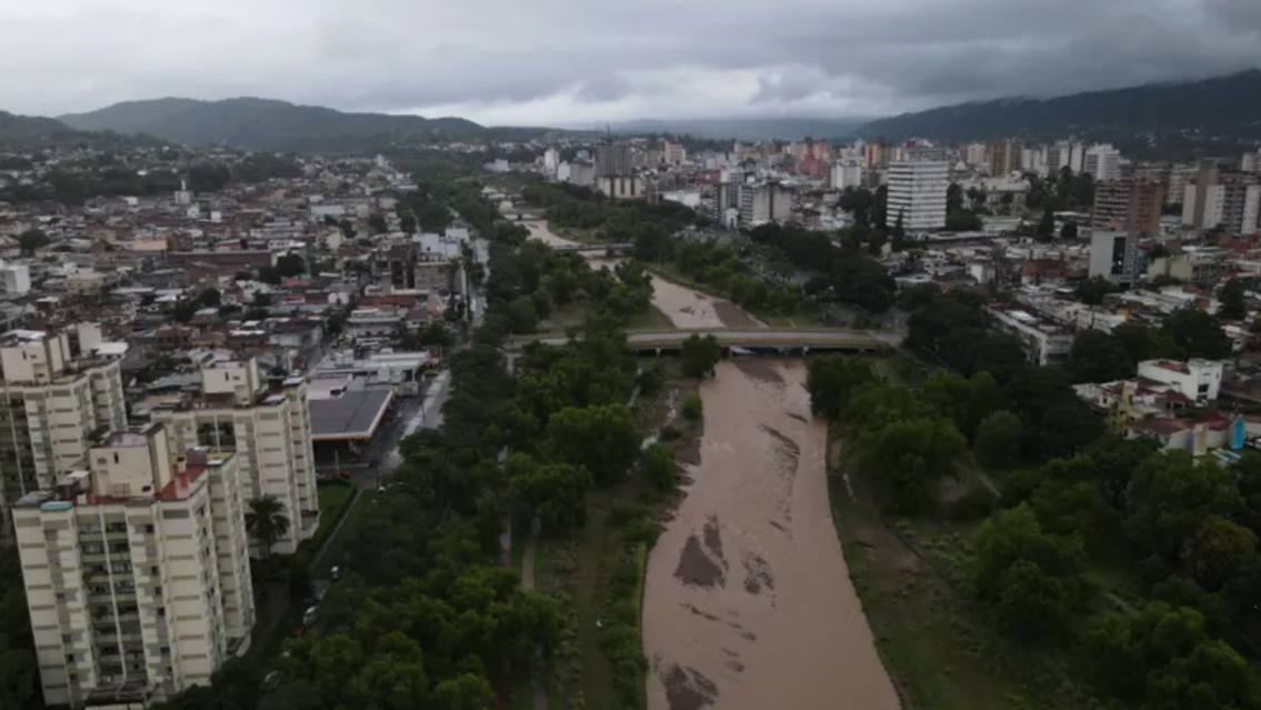 Declaran la emergencia hídrica por las intensas lluvias en Jujuy