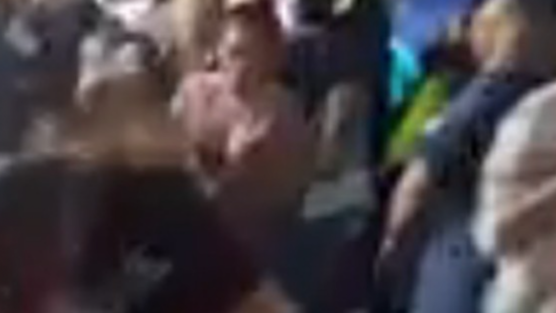 Un embargo terminó en escándalo en Jujuy: dos mujeres le dieron una terrible paliza a otra