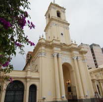 [Urgente] Parte de la Catedral de Jujuy se desmoron&oacute;: la cierran hasta nuevo aviso 