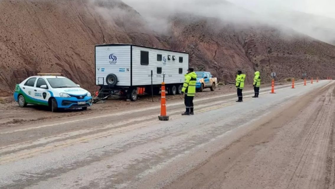 Por el temporal en Jujuy pusieron horarios de circulación en la ruta: Los detalles