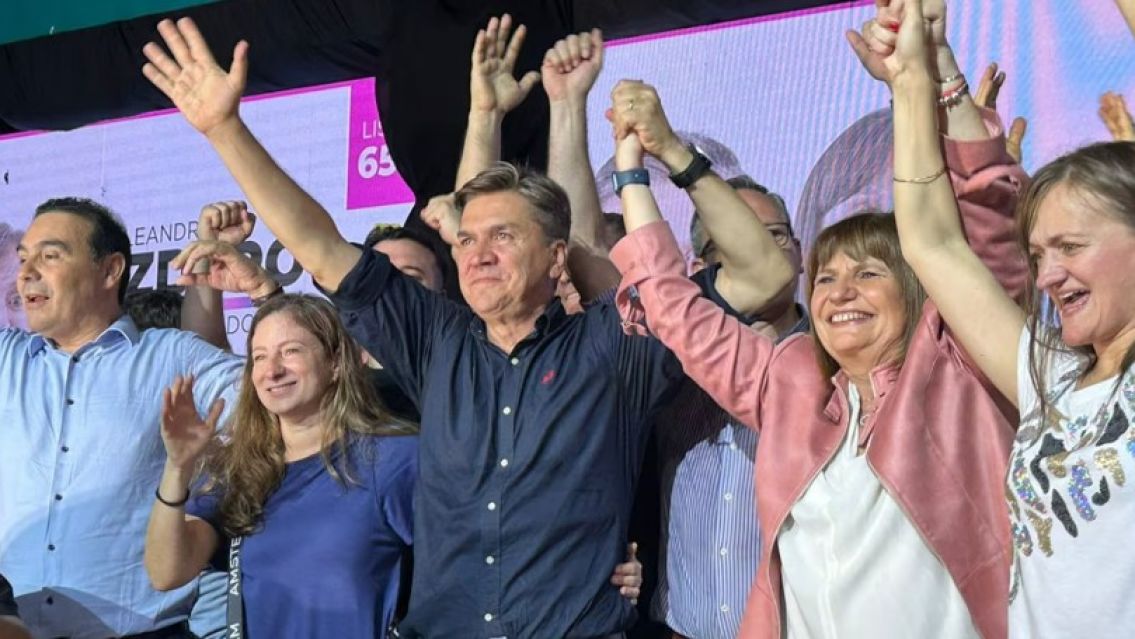 El gobernador de Chaco se sum� a LLA y recibi� un adelanto de $120 mil millones
