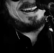 El mundo de la música está de luto: murió un queridísimo cantante a los 57 años