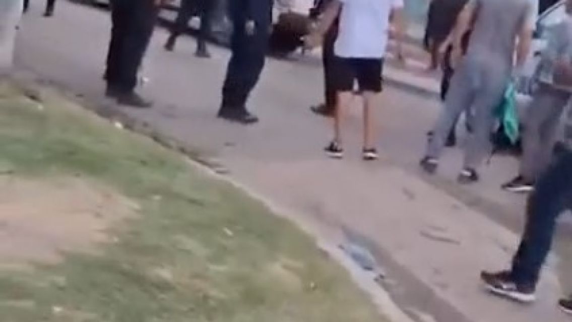 Padre desesperado intent� atacar al asesino de su hijo: iba al mismo colegio