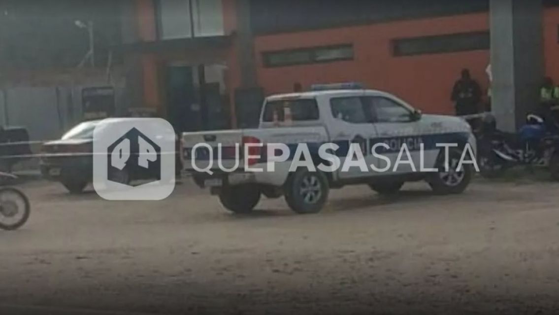 [URGENTE] Hallaron a un hombre sin vida en el estacionamiento de un conocido supermercado