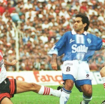 Gloria del fútbol se accidentó en Jujuy y fue atendido en el hospital de Libertador