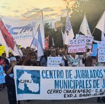 Cientos de jujeños y organizaciones sociales marcharon en solidaridad a los jubilados