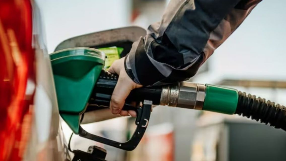 Uno por uno, todos los descuentos para ahorrar en nafta y gasoil en marzo 2025