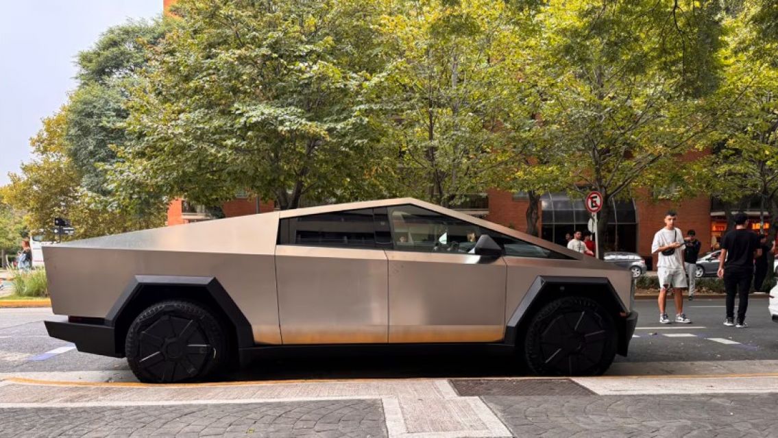 Llegaron las camionetas de Tesla al pa�s: �D�nde apareci� la primer Cybertruck?