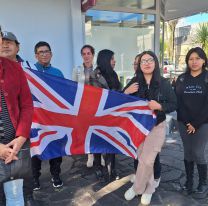 Cierre de Escuela de Idiomas: alumnos y docentes llegaron a la Legislatura