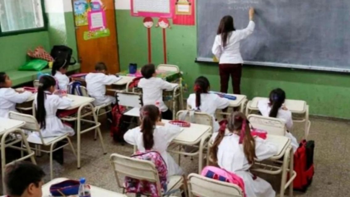 El gobierno nacional fij� el sueldo m�nimo docente en $500.000 sin el aval de los gremios