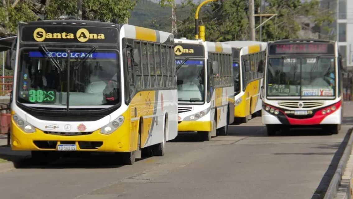 Mañana aumenta el colectivo y el servicio sigue siendo un calvario