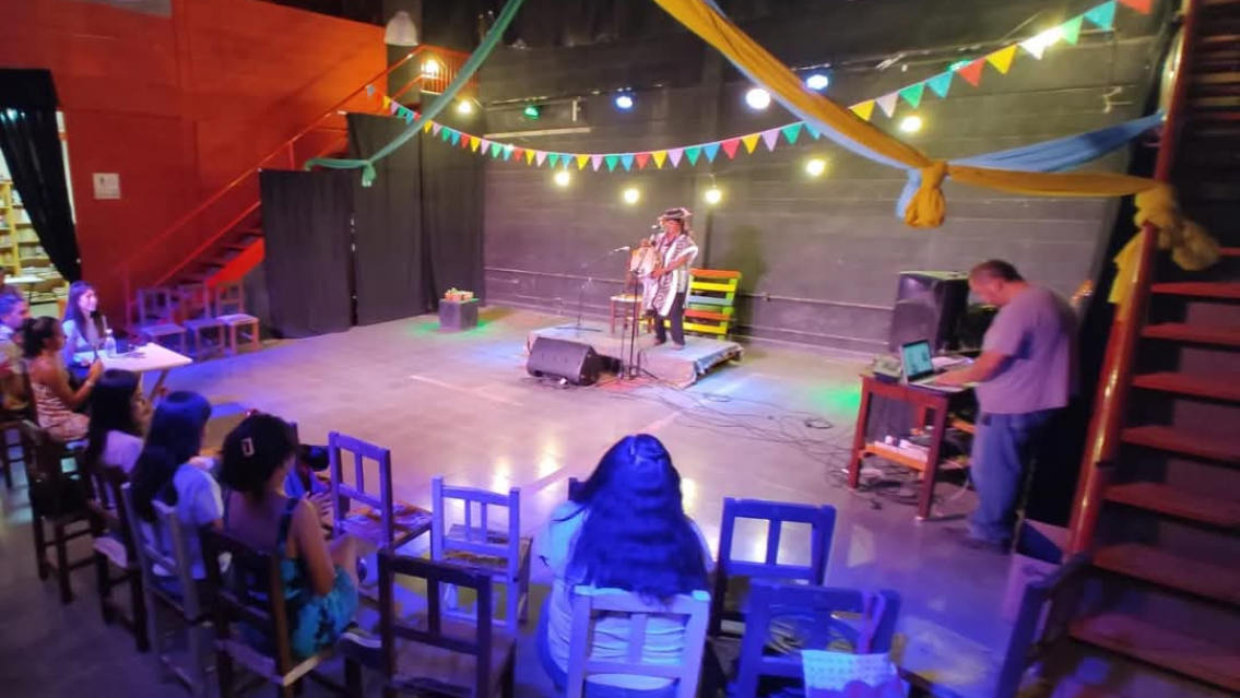 Nada que festejar, en el D�a del Teatro, se despide "Galp�n de los Sue�os"
