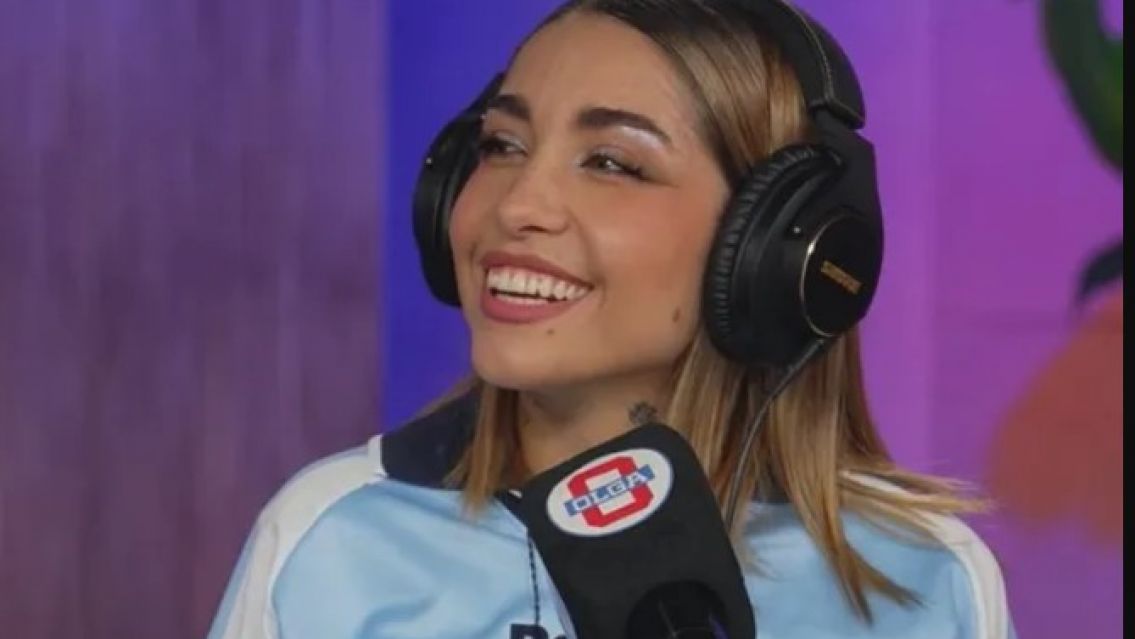 "No vayan al baño que lo reventé": María Becerra contó todo