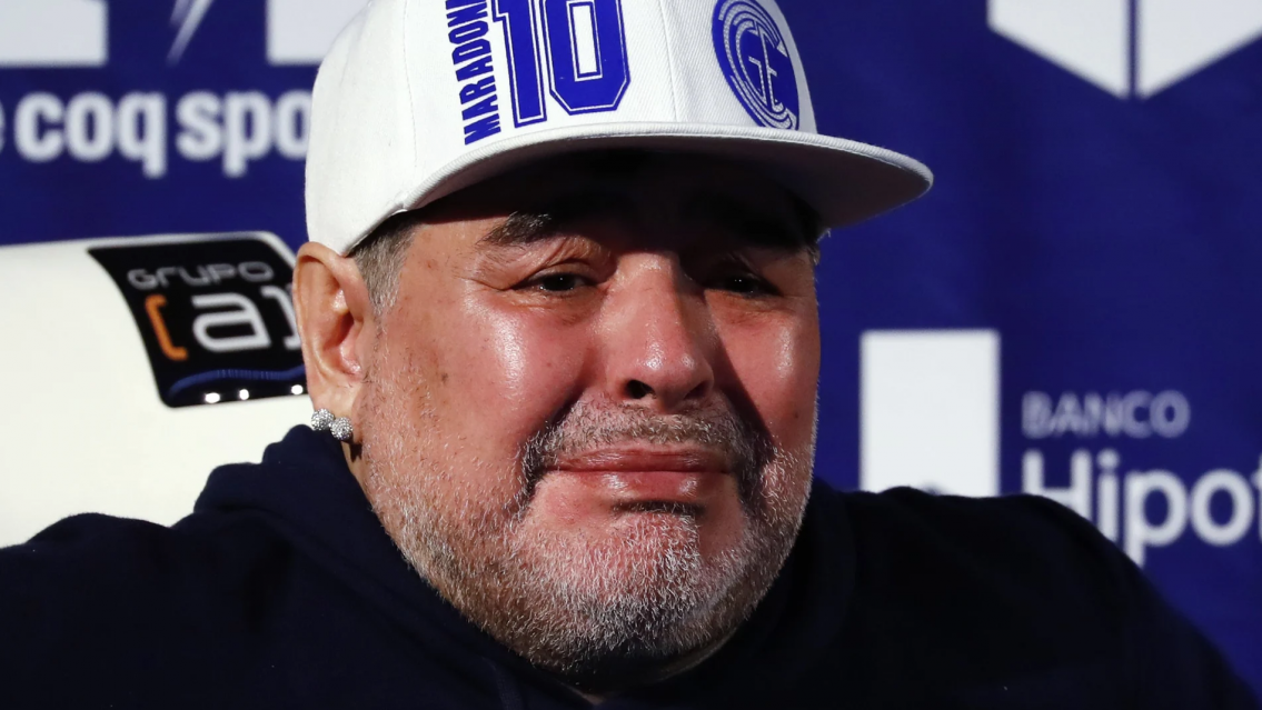 Autopsia a Maradona: 3 litros de l�quido en la panza y mucha grasa en el coraz�n