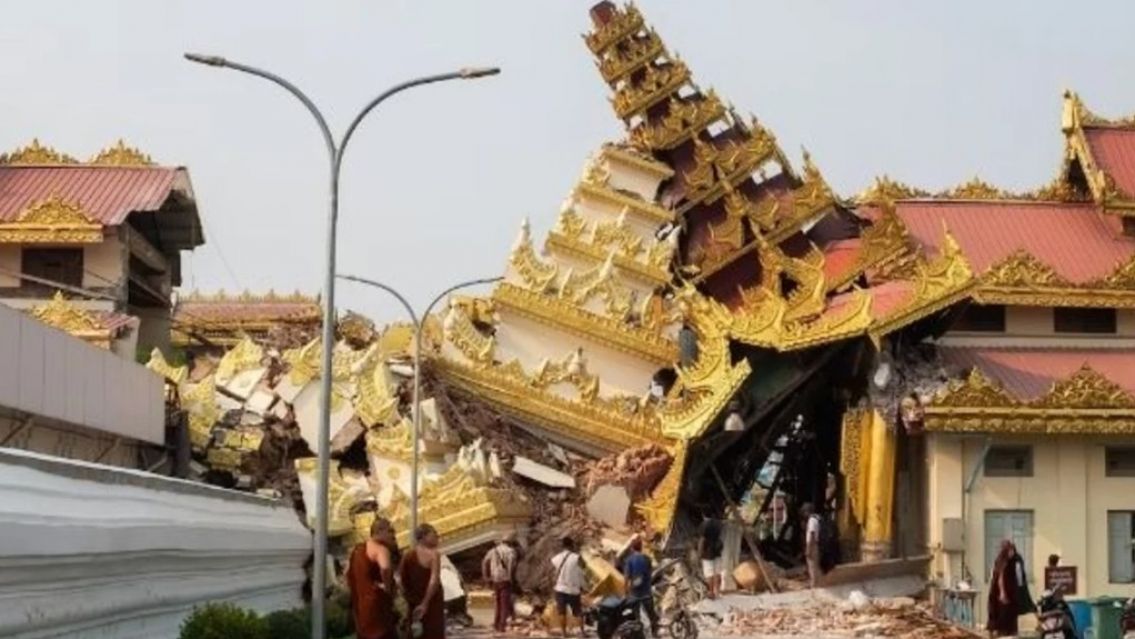 Al menos 1000 muertos y m�s de 2300 heridos en Myanmar y Tailandia