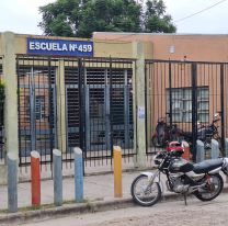 Piden desmalezamiento y poda de árboles en los alrededores de la Escuela N°459