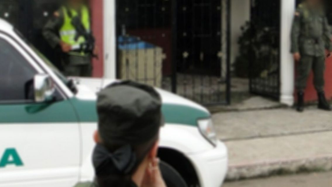 Fue a la casa de su mamá y le hizo lo peor a su padrastro: terminó en velorio