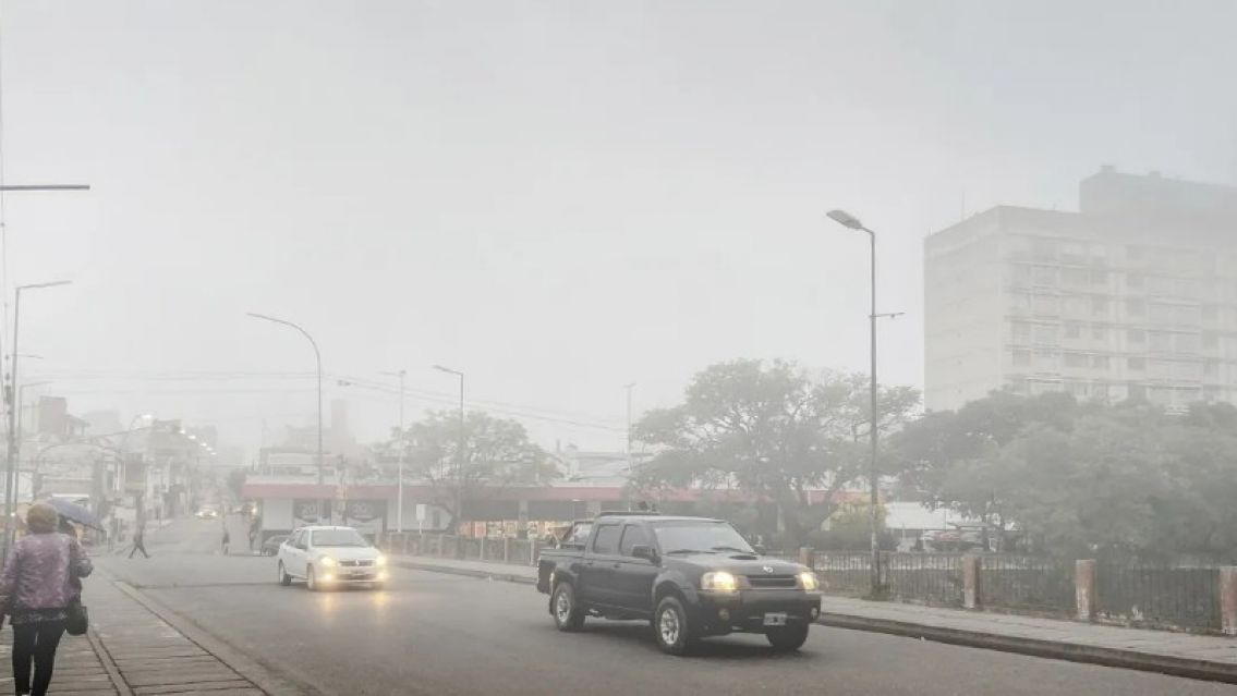 Feriado neblado y con probabilidades de lluvia