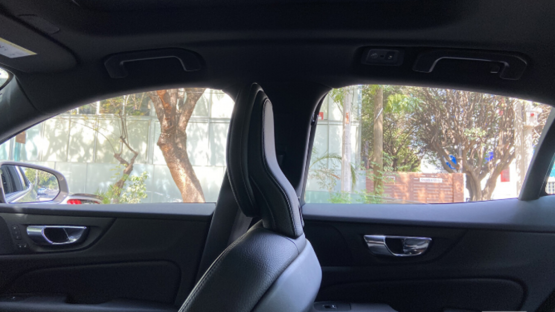 Dej� a su sobrinito de 3 a�os encerrado en el auto y el peque�o falleci�