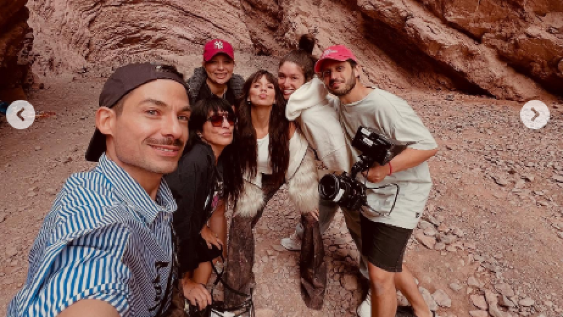 La mega famosa que lleg� al norte y se sac� fotos con todos