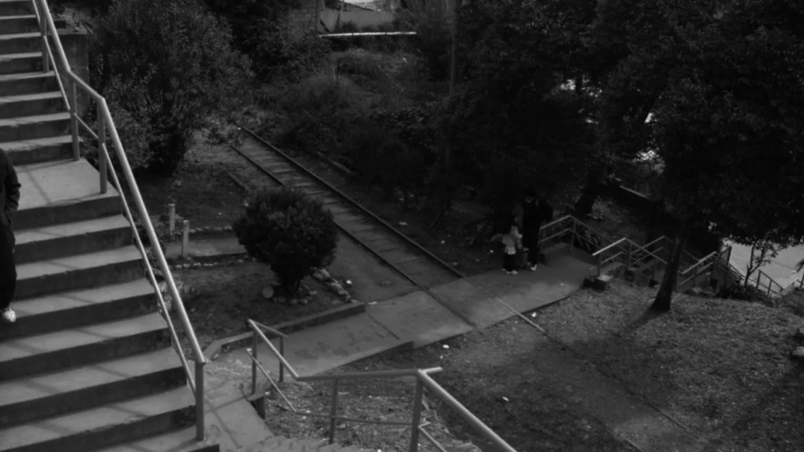 Violento asalto en las escaleras de barrio Belgrano: terrible golpiza