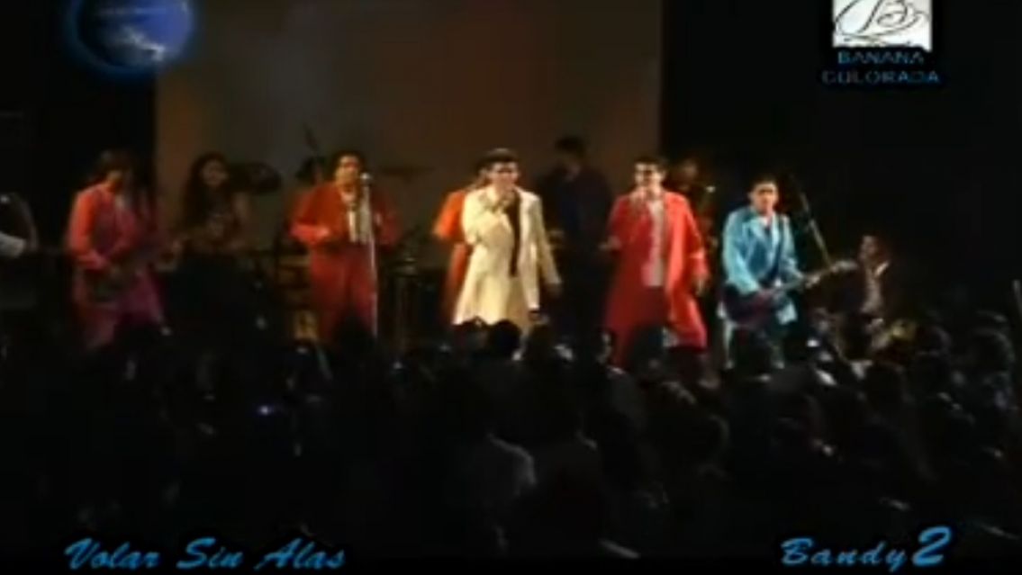 El día que una figura del fútbol cantó con Bandy2 y la rompió en los escenarios