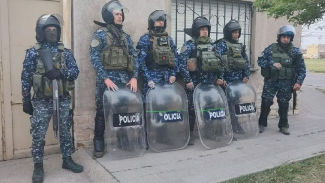 Atraparon a 3 juje�os que hac�an robos millonarios