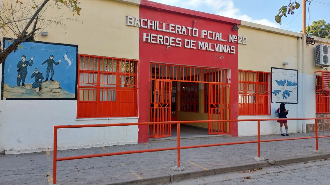 Paro nacional: el 80% del plantel docente del Bachillerato N�22 adhiri� a la medida de fuerza