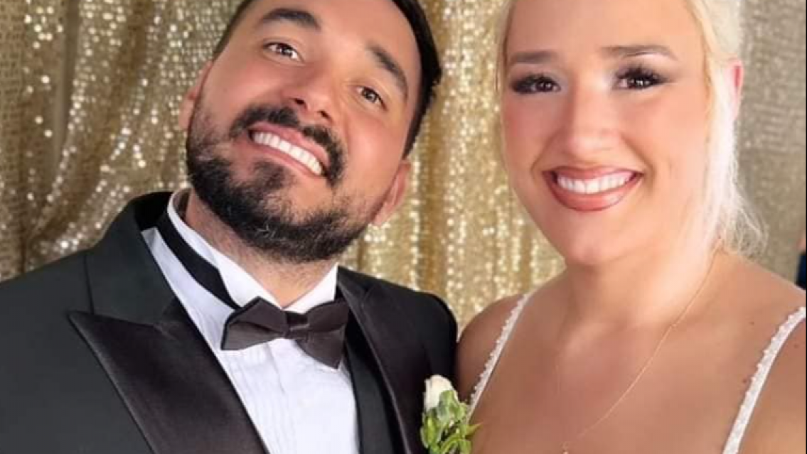 A un año de su casamiento, conmueve la noticia de Lázaro Caballero y su esposa