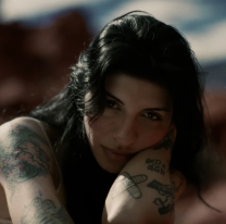 Sale el nuevo disco de Cazzu y la artista demuestra su amor por Jujuy