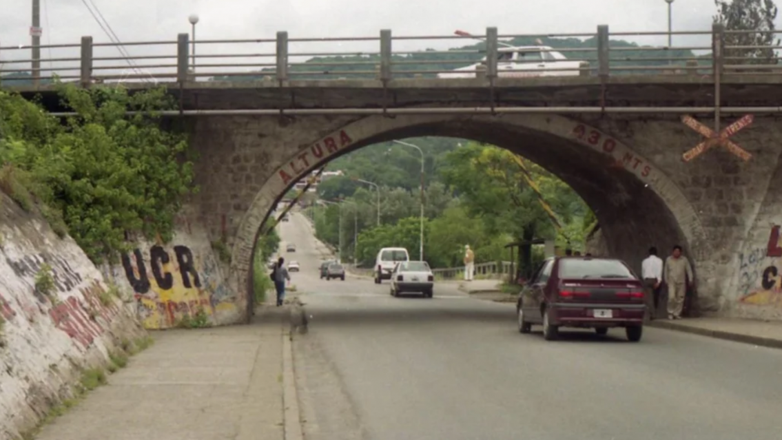 Violento robo a una jubilada en el puente Senador P�rez: recuperaron su mochila