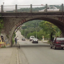 Violento robo a una jubilada en el puente Senador Pérez: recuperaron su mochila