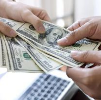 Cu&aacute;ntos d&oacute;lares en efectivo se pueden comprar el lunes tras el levantamiento del cepo