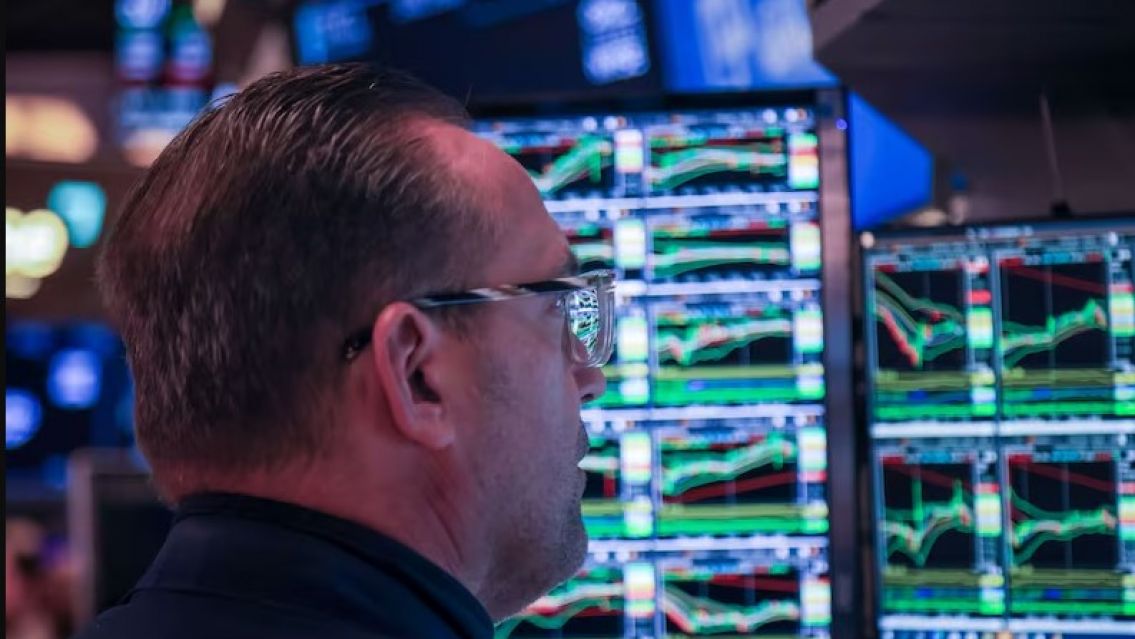 Optimismo en los mercados: suben bonos y acciones argentinas tras el fin del cepo cambiario