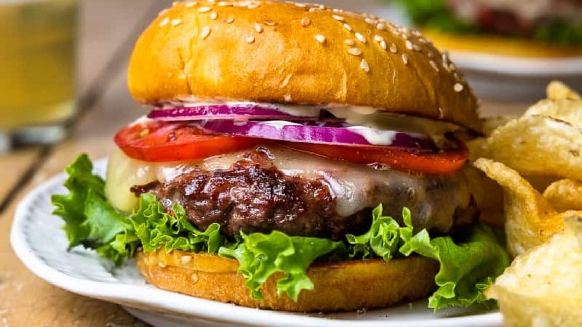 Se viene la Noche de la Hamburguesa en Jujuy: estos son todos los locales adheridos